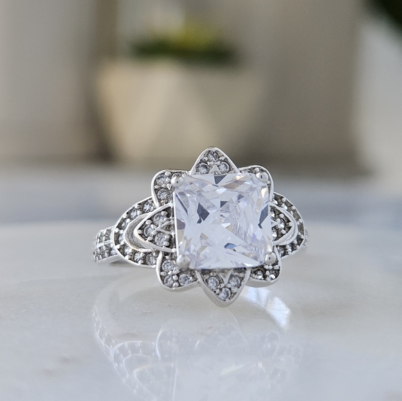 Flower Gemstone Ring, Charmed Aroma April Birthstone Collection - Picture 7 of 11